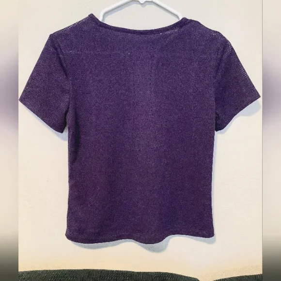 Under Armour Purple Top - Picture 2 of 4